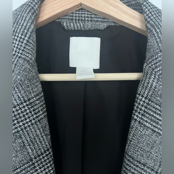 H&M Checkered Jacket - Picture 2 of 5